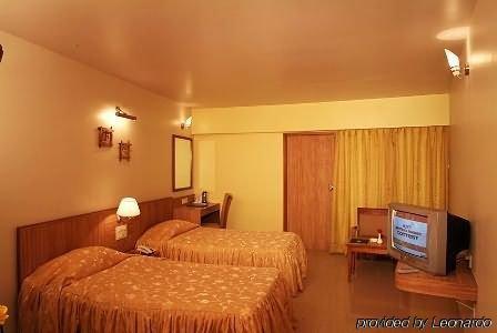 Sahil Sarovar Portico Lonavala Kamer foto